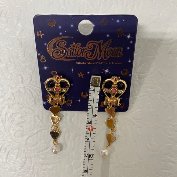 SAILOR MOON COSMIC HEART COMPACT DROP EARRINGS - Picture 2 of 2